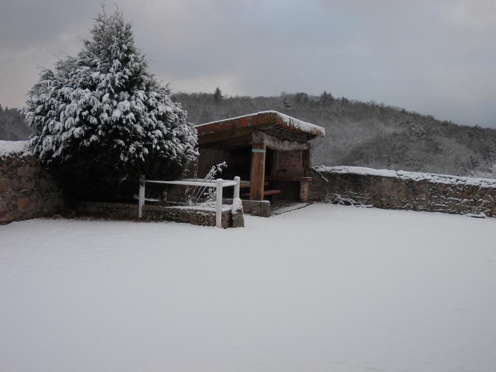 Bed and Breakfast Domaine De Clermont La Roche-en-Brenil Exterior foto